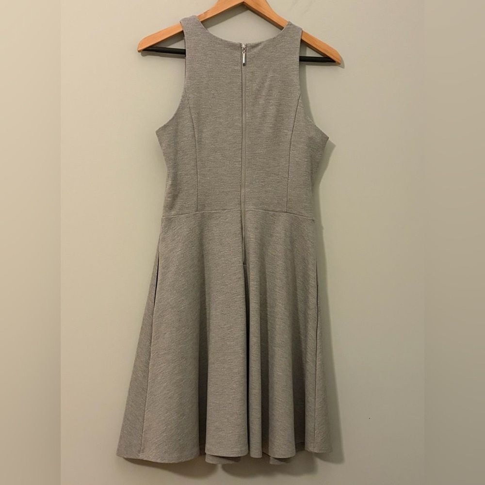 White House Black Market Size 6 Dress Sleeveless Gray Ponte Fit and Flare WHBM - Picture 7 of 14